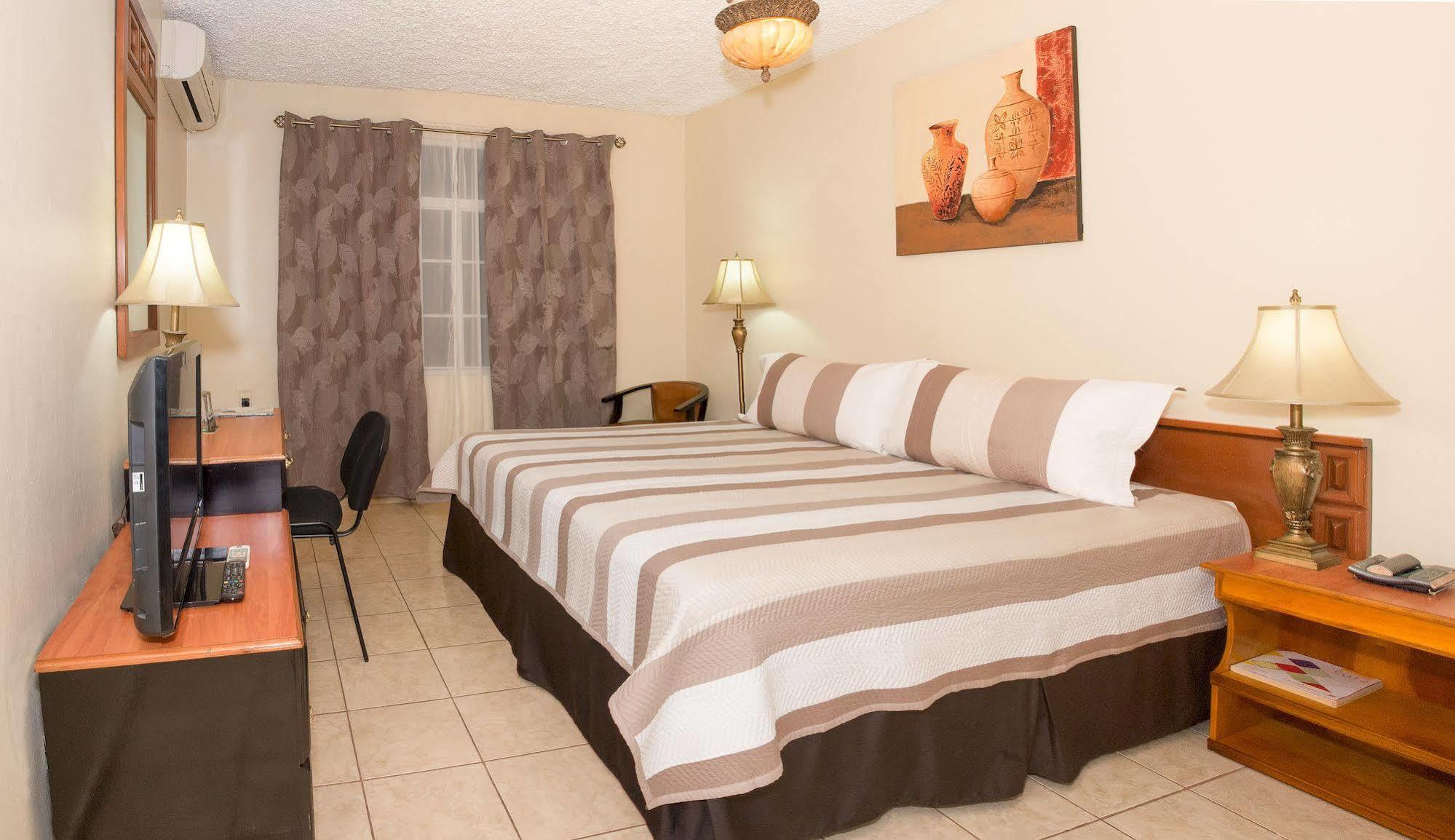 Hotel Tropico Inn San Miguel Zewnętrze zdjęcie